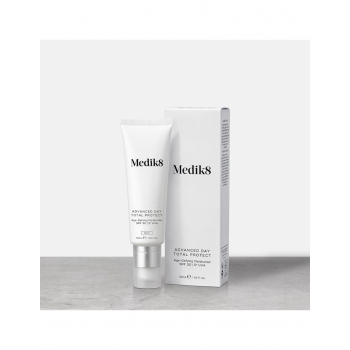 Антивозрастной увлажняющий крем Medik8 Advanced Day Total Protect SPF 30 50mL