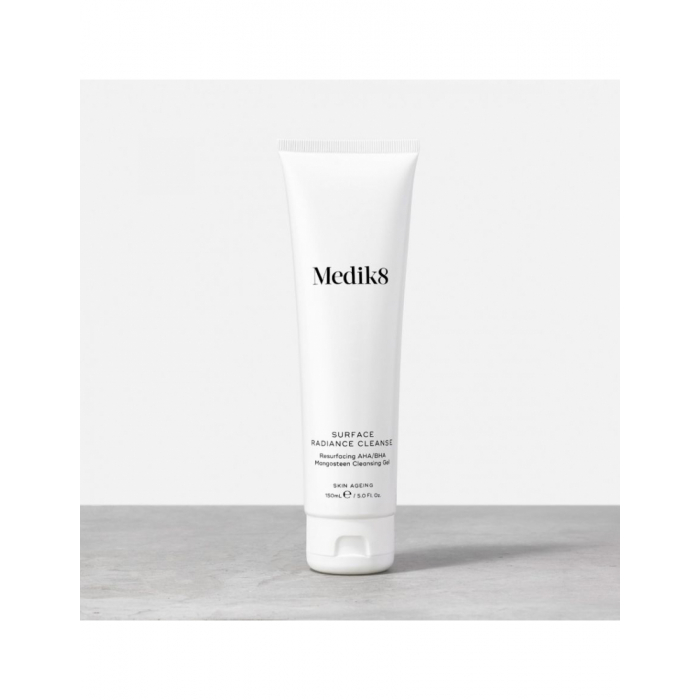 Гель для умывания Medik8 Surface Radiance Cleanse 150mL