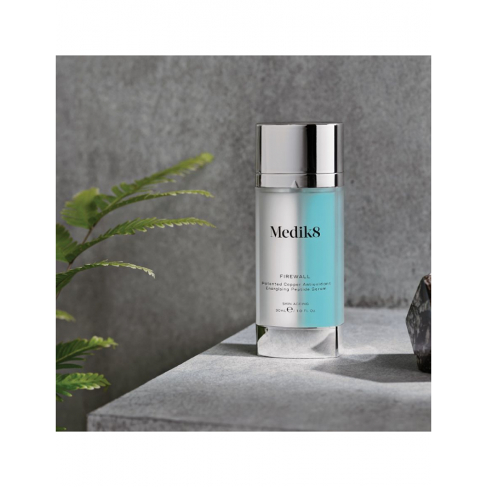 Антиоксидантная сыворотка с медным пептидом Medik8 Copper PCA Peptides 30mL